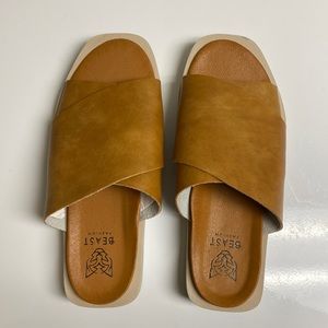 Beast Fashion sandals